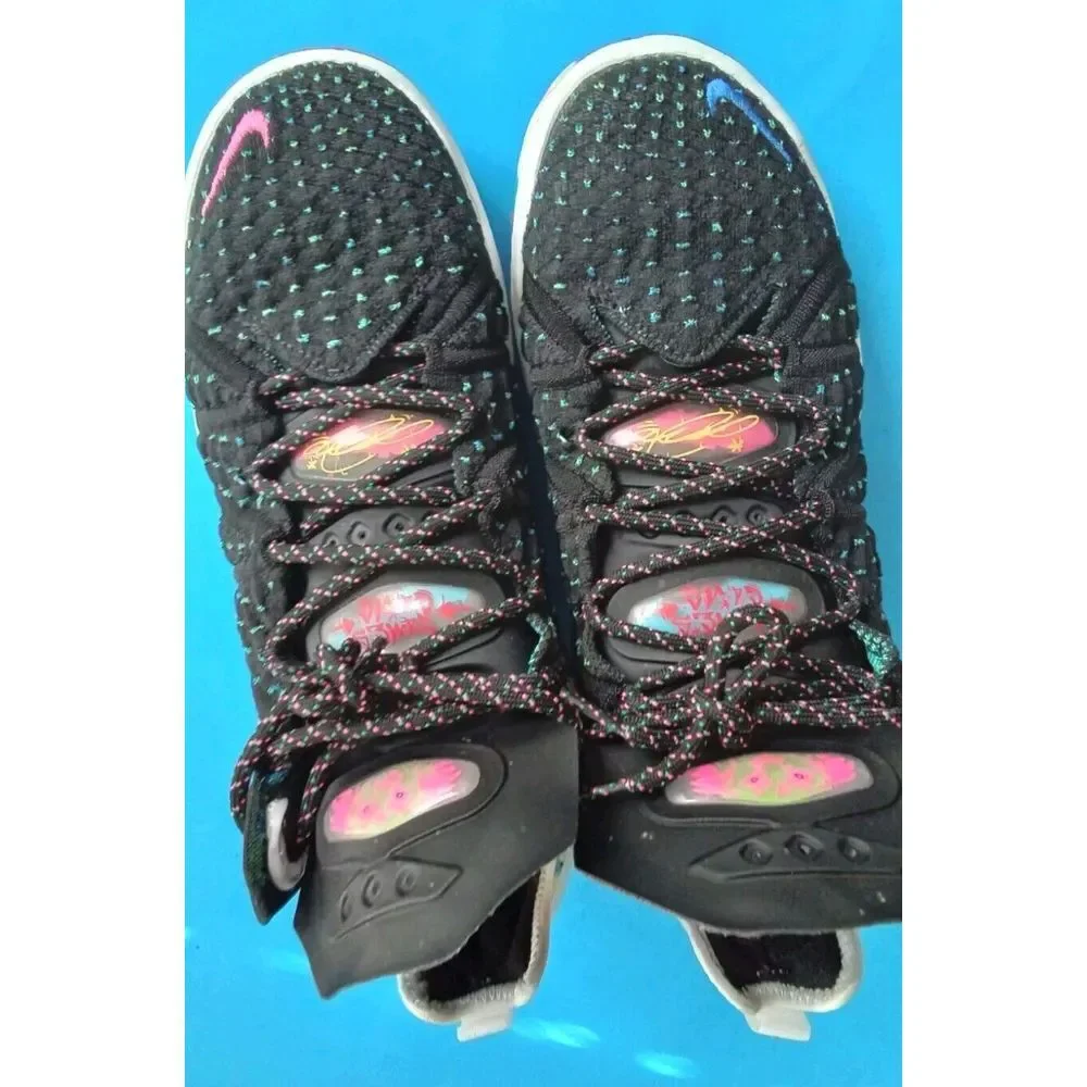 Nike lebron 18